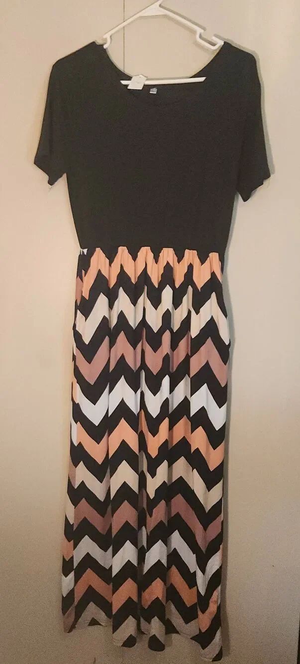 D46 Maxi dress w black bodice and orange white & black Chevron pattern shirt